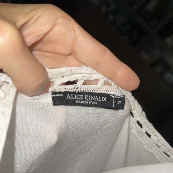 100% silk cream fully lined blouse- great neckline & shape - Picture 7 of 7